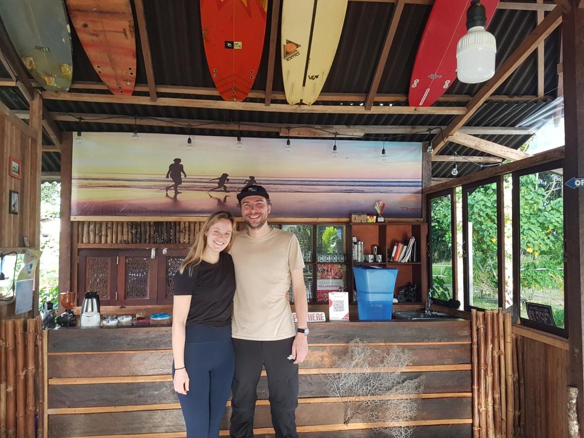 Amban Beach House Manokwari Kültér fotó